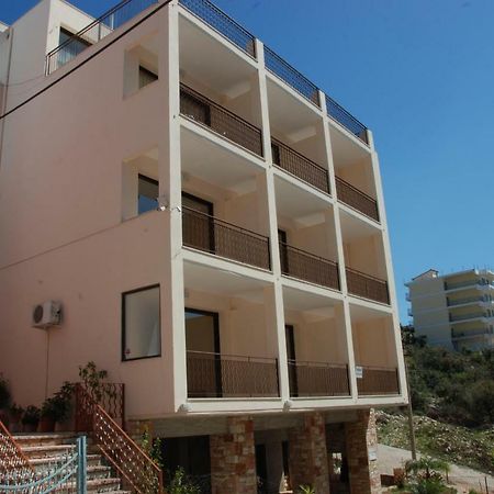 Nikos Hotel And Apartments Sarande Ngoại thất bức ảnh
