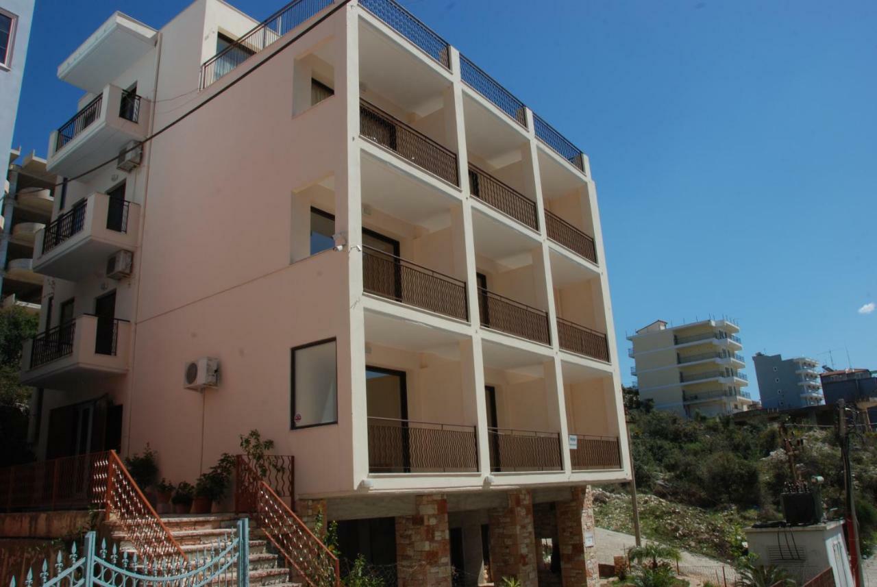 Nikos Hotel And Apartments Sarande Ngoại thất bức ảnh