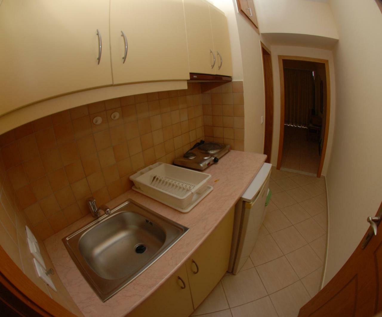Nikos Hotel And Apartments Sarande Ngoại thất bức ảnh